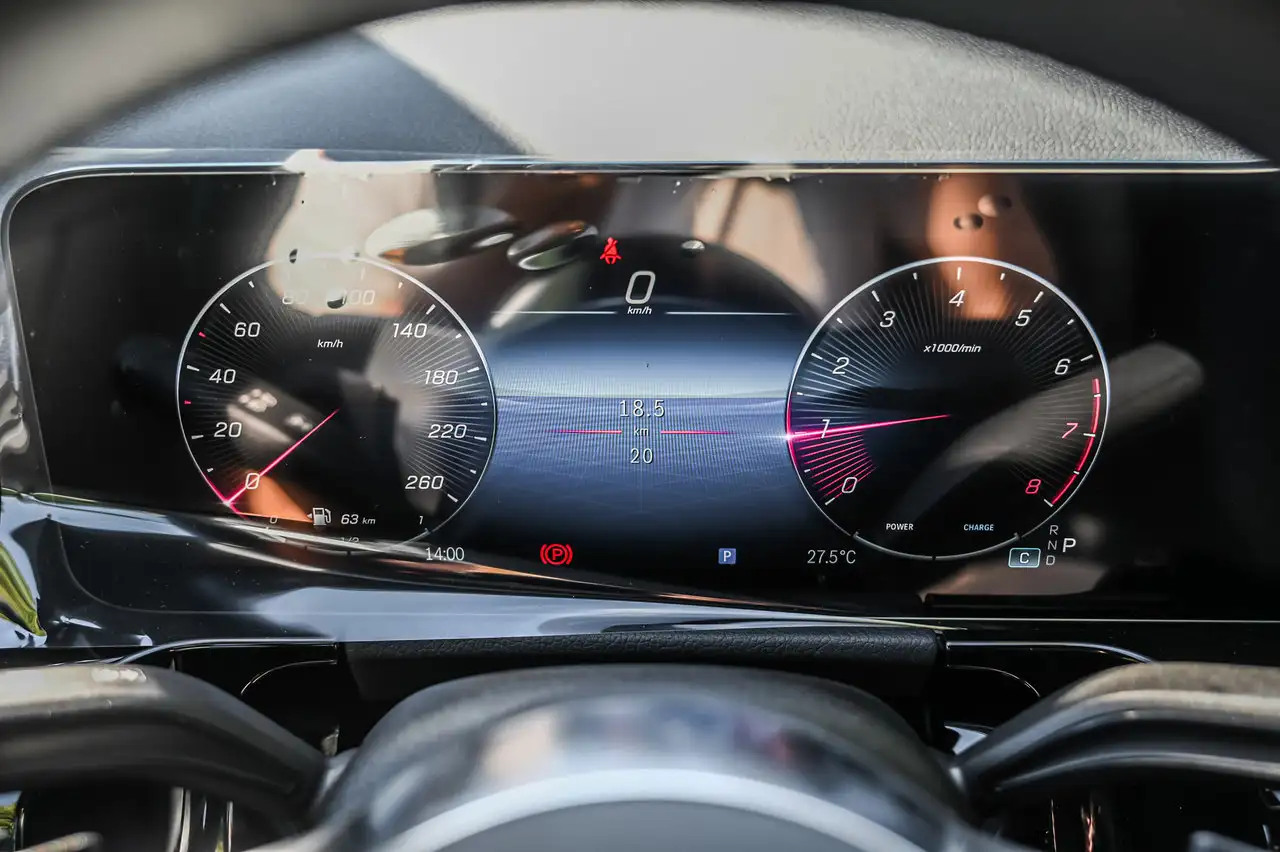 Mercedes-Benz GLA - Image 9