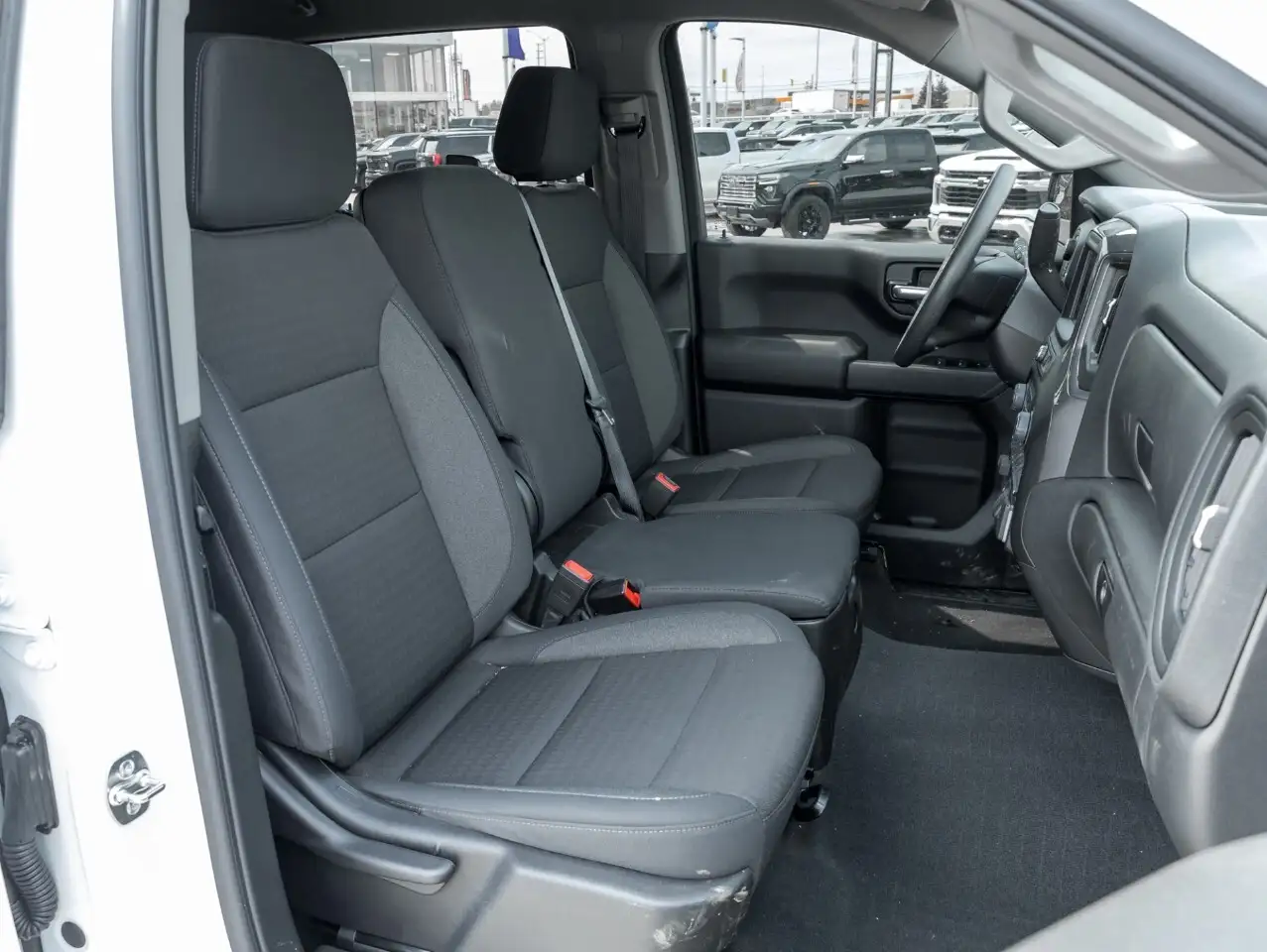 Chevrolet Silverado 1500 - Image 20