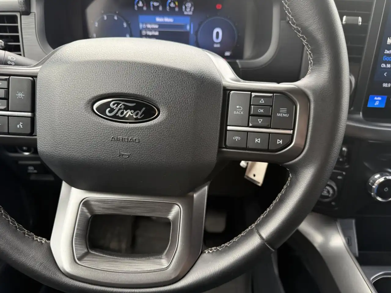 Ford F-150 - Image 29
