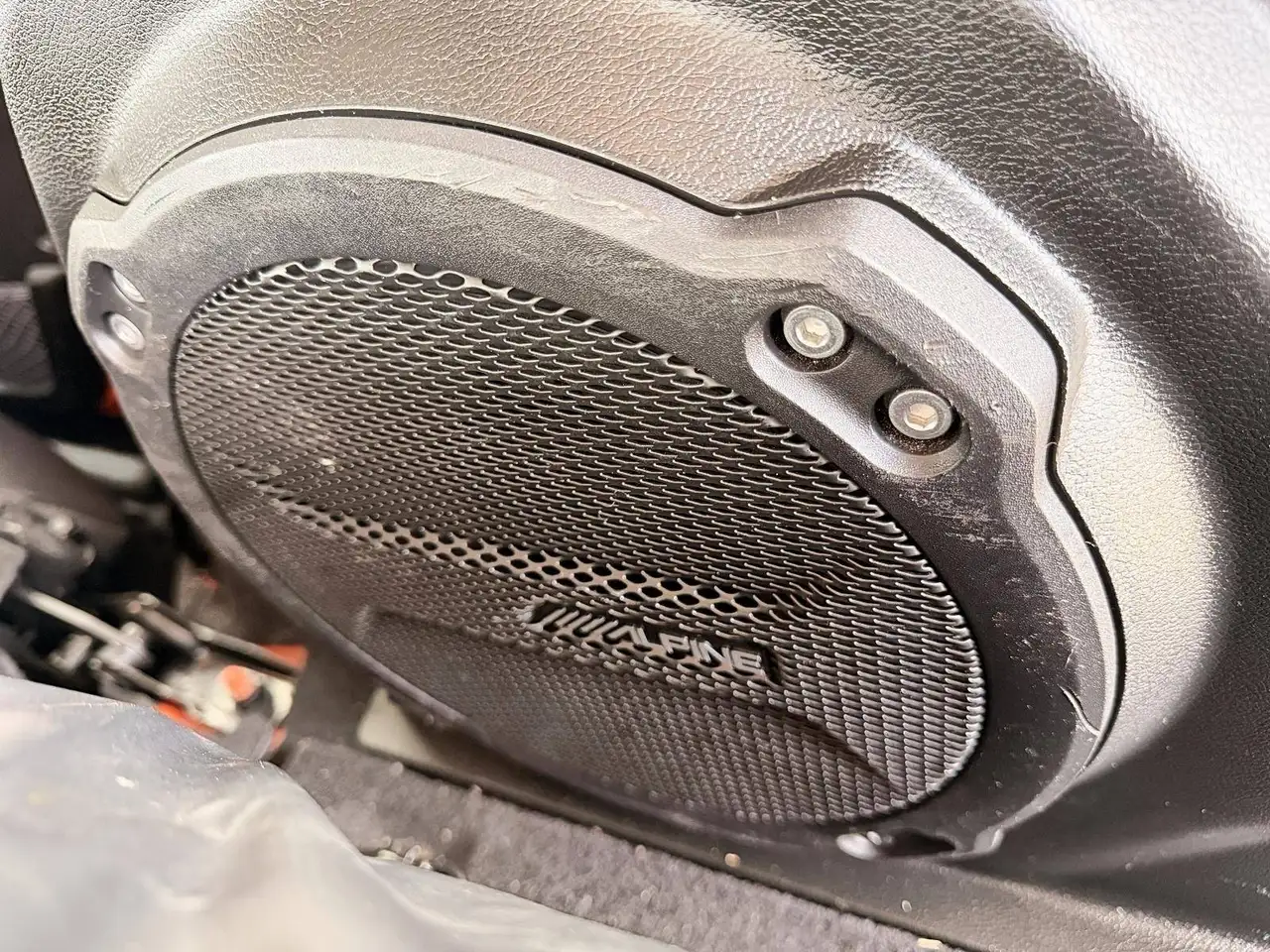 Jeep Wrangler - Image 17