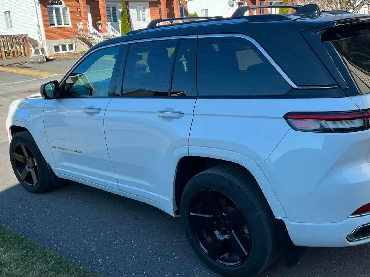 Jeep Grand Cherokee - Image 2