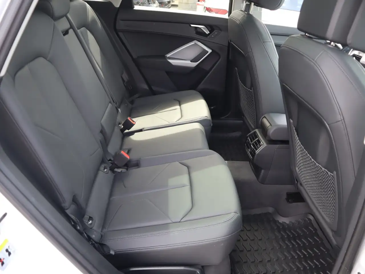 Audi Q3 - Image 18