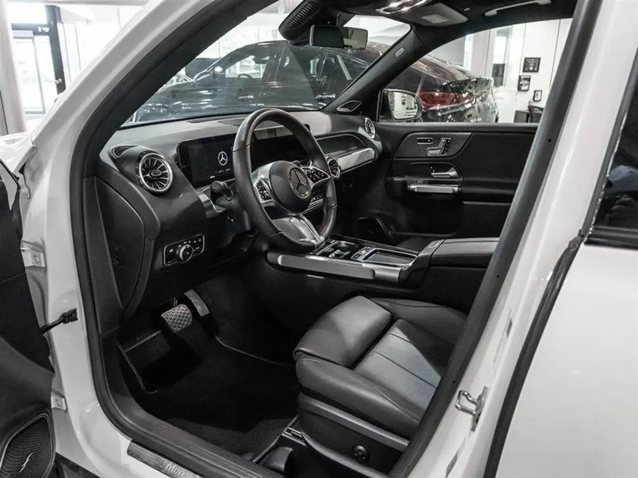 Mercedes-Benz GLB - Image 7