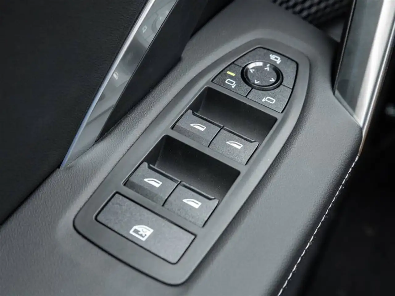 BMW X1 - Image 17
