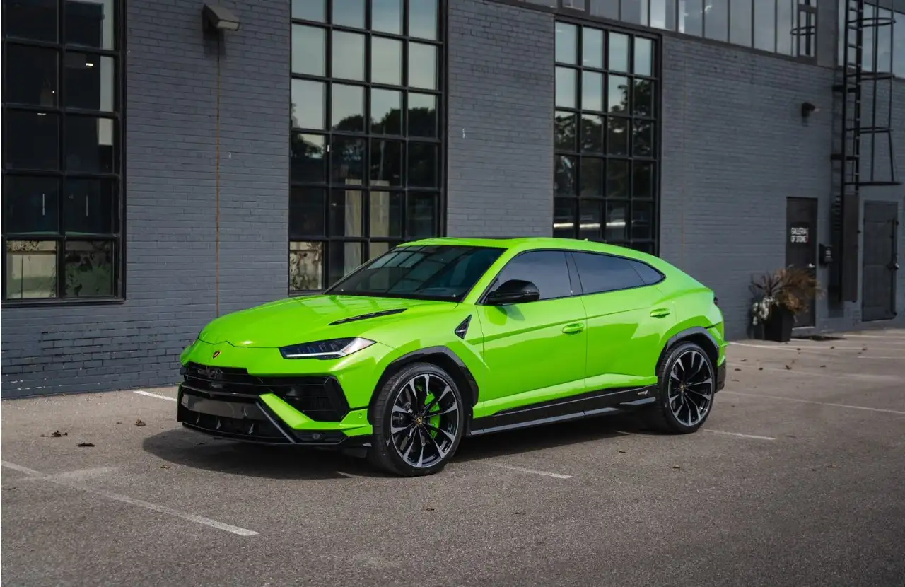 Lamborghini Urus - Image 10