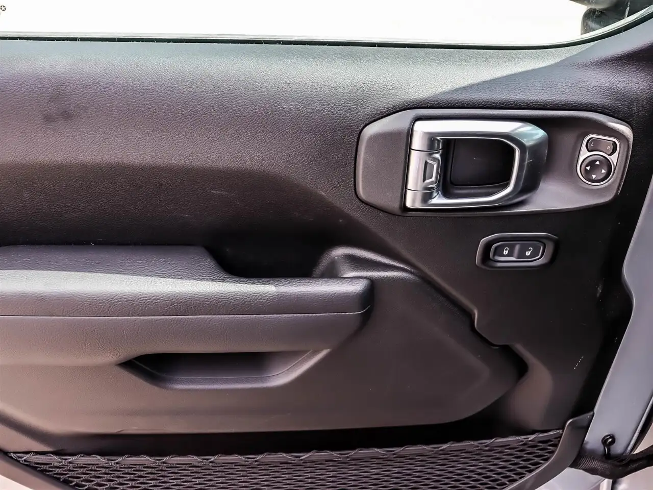 Jeep Wrangler - Image 6
