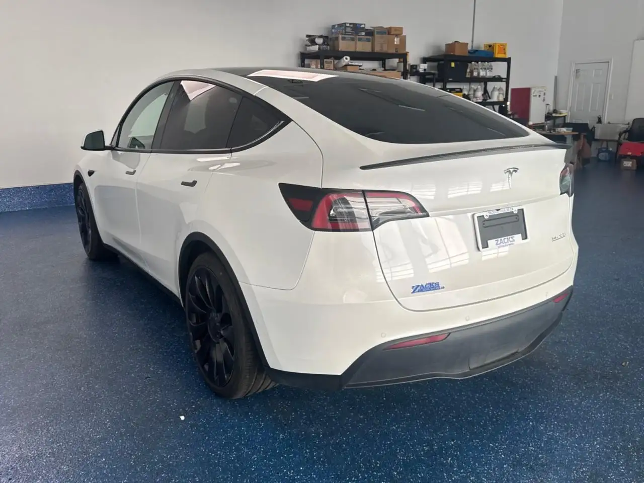 Tesla Model Y - Image 9