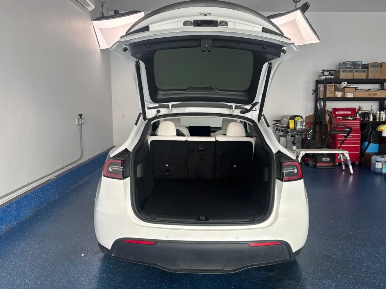 Tesla Model Y - Image 7
