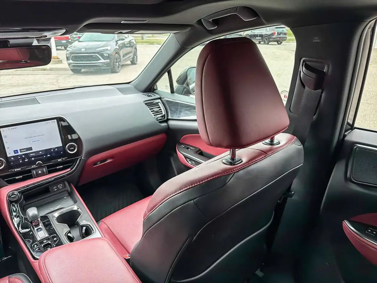 Lexus NX - Image 27