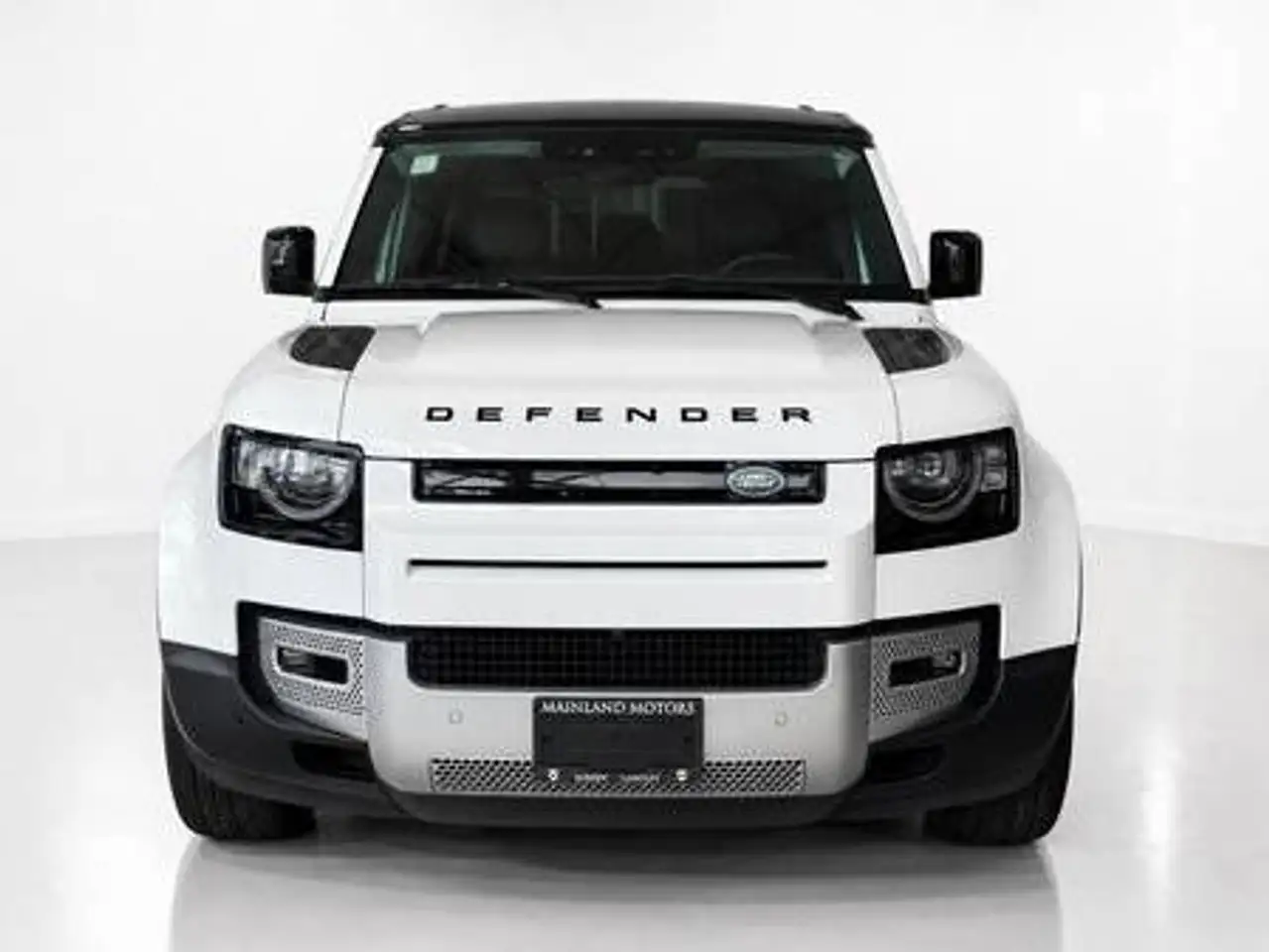 Land Rover Defender - Image 13