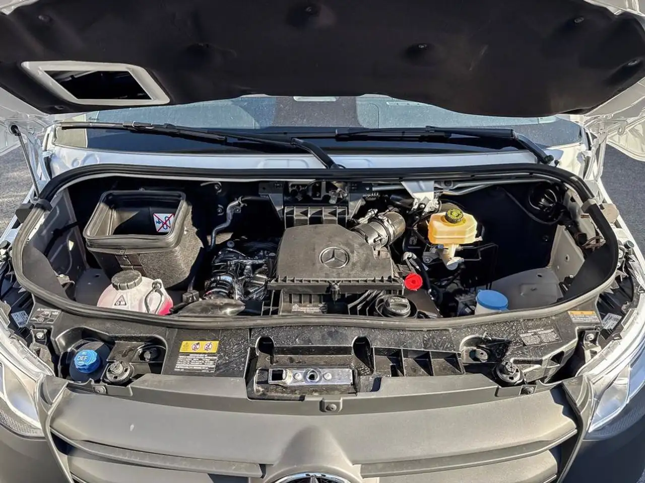 Mercedes-Benz Sprinter - Image 20