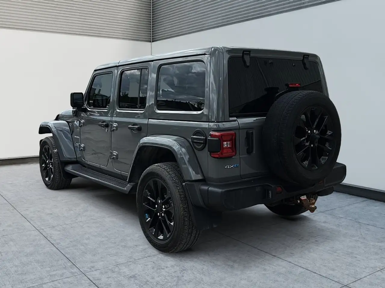 Jeep Wrangler - Image 8