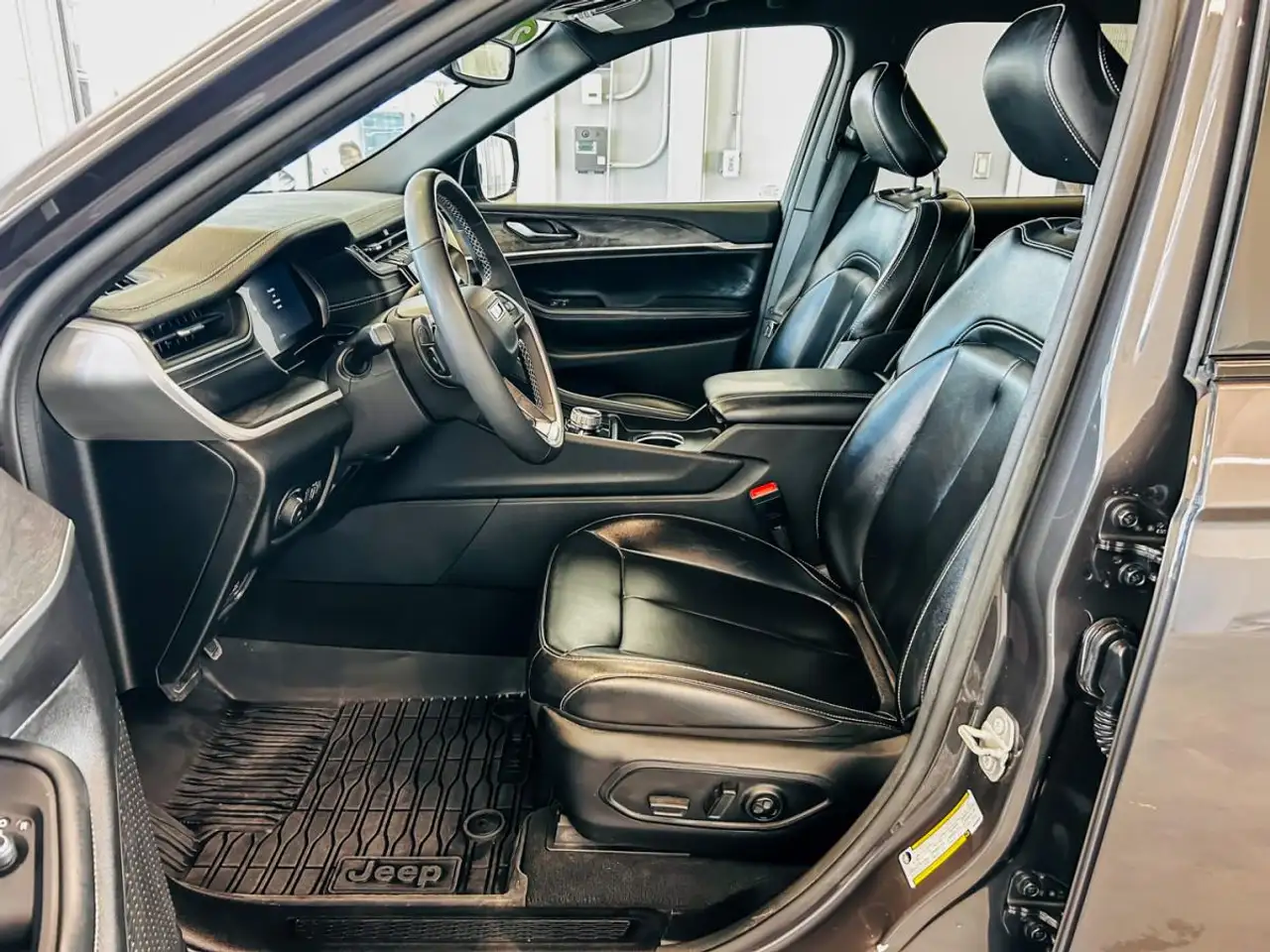 Jeep Grand Cherokee - Image 7