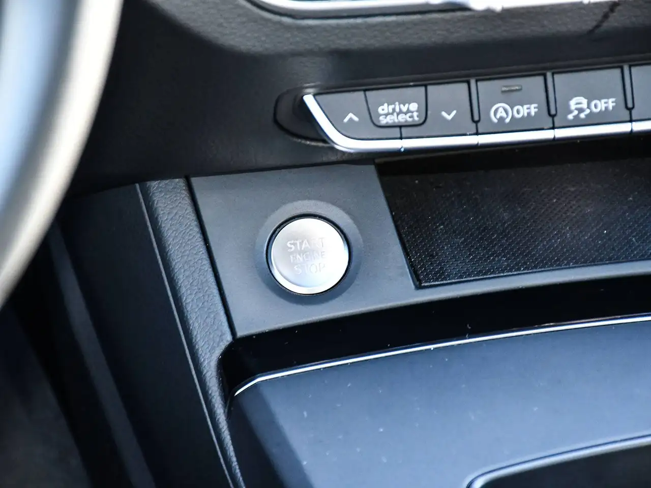 Audi Q5 - Image 23