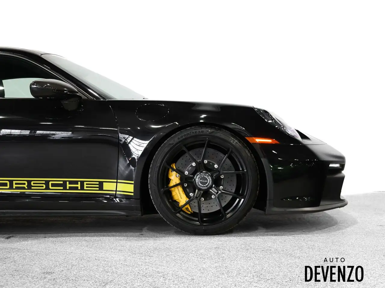 Porsche 911 - Image 5