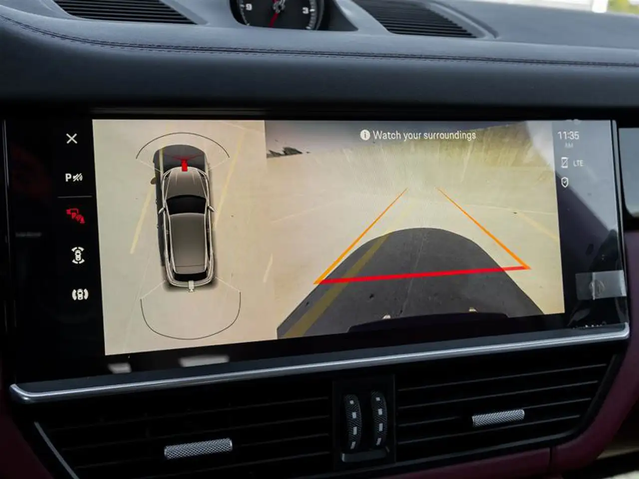 Porsche Cayenne - Image 26