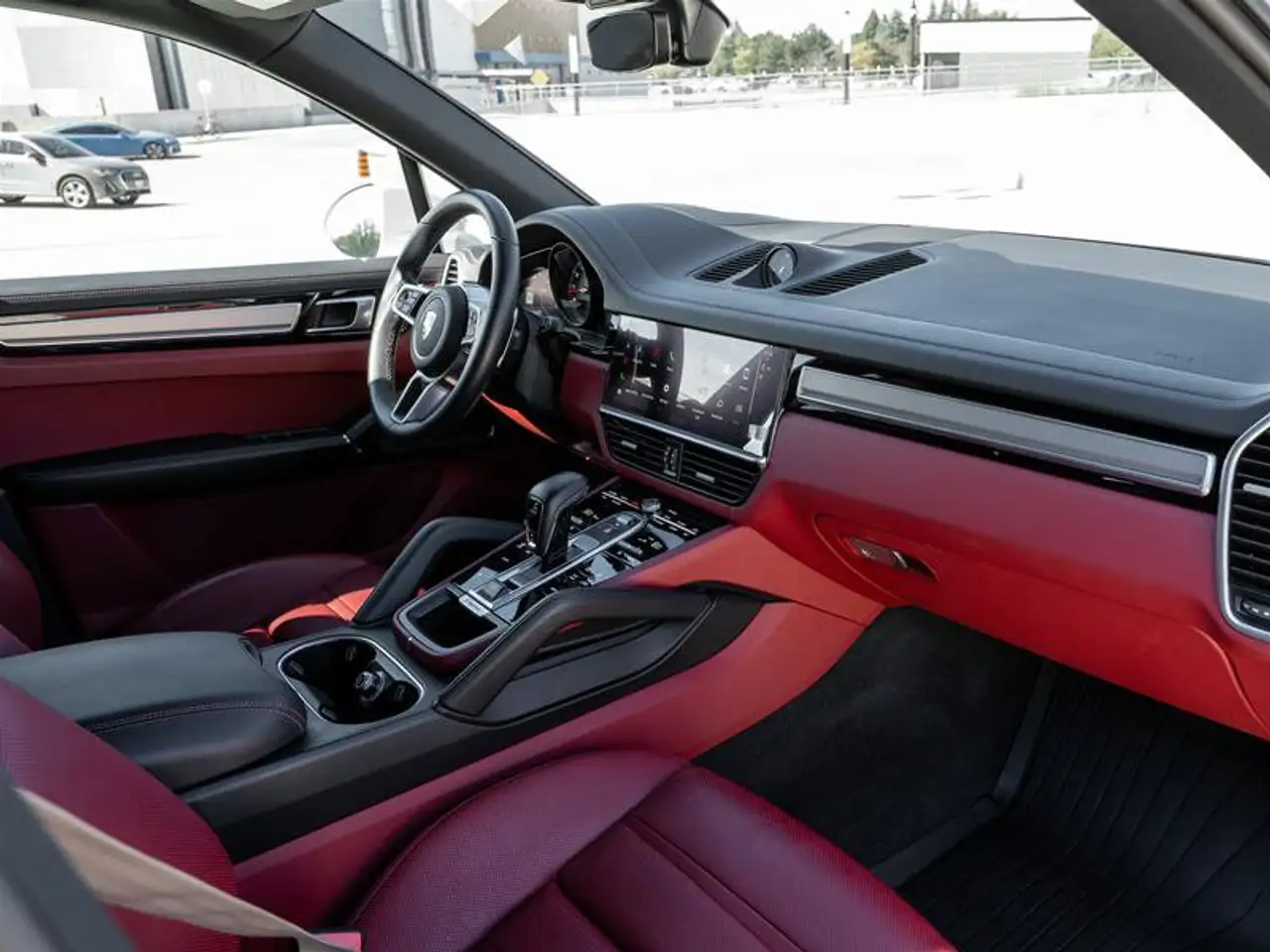 Porsche Cayenne - Image 34