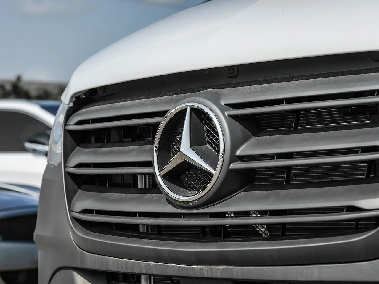 Mercedes-Benz Sprinter - Image 9