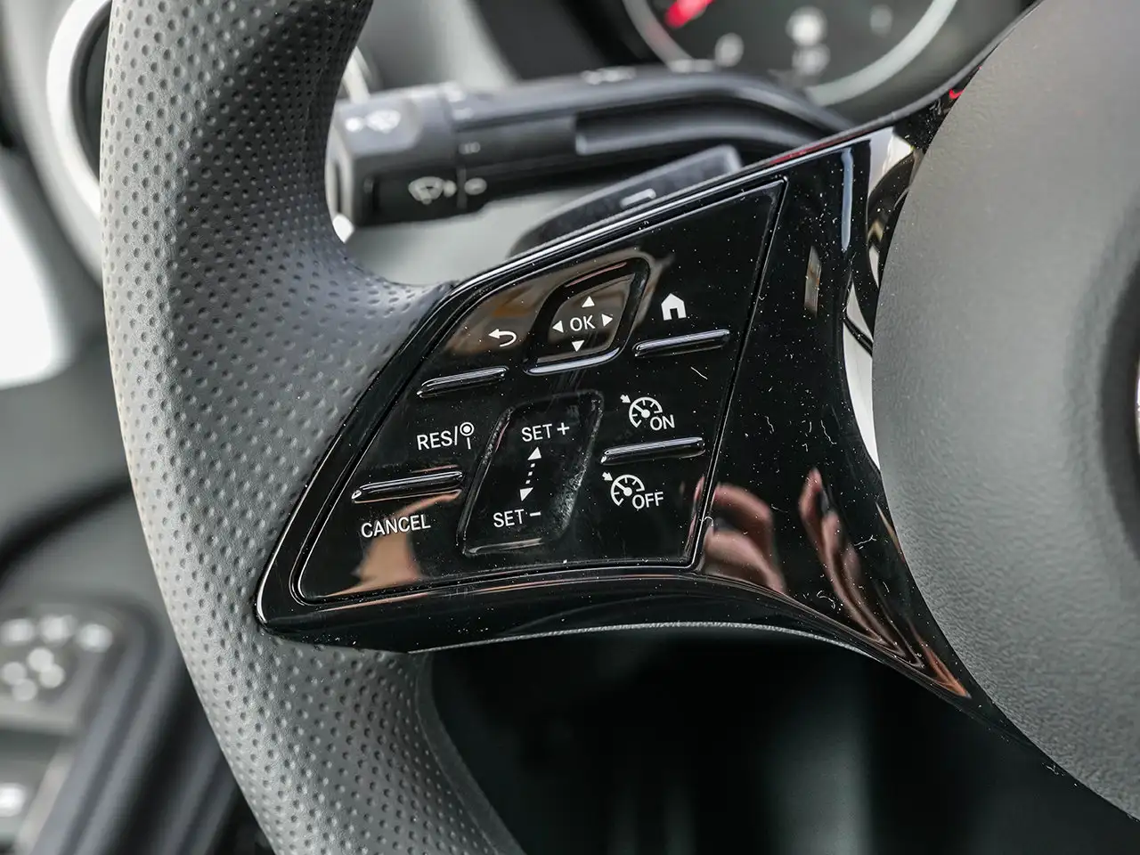 Mercedes-Benz Sprinter - Image 18