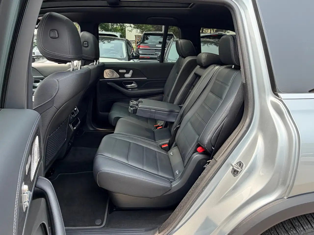 Mercedes-Benz GLS - Image 10