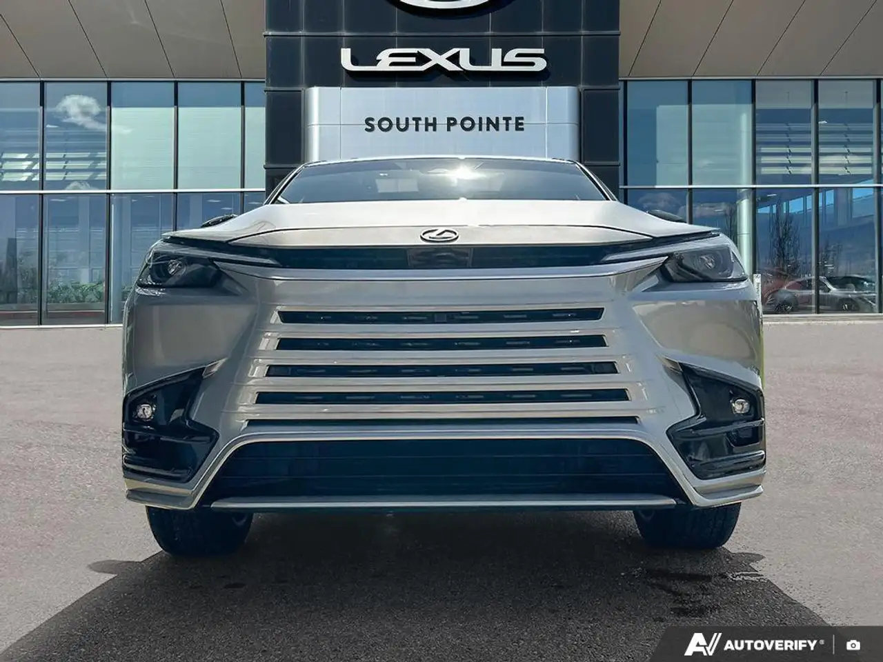 Lexus TX - Image 2