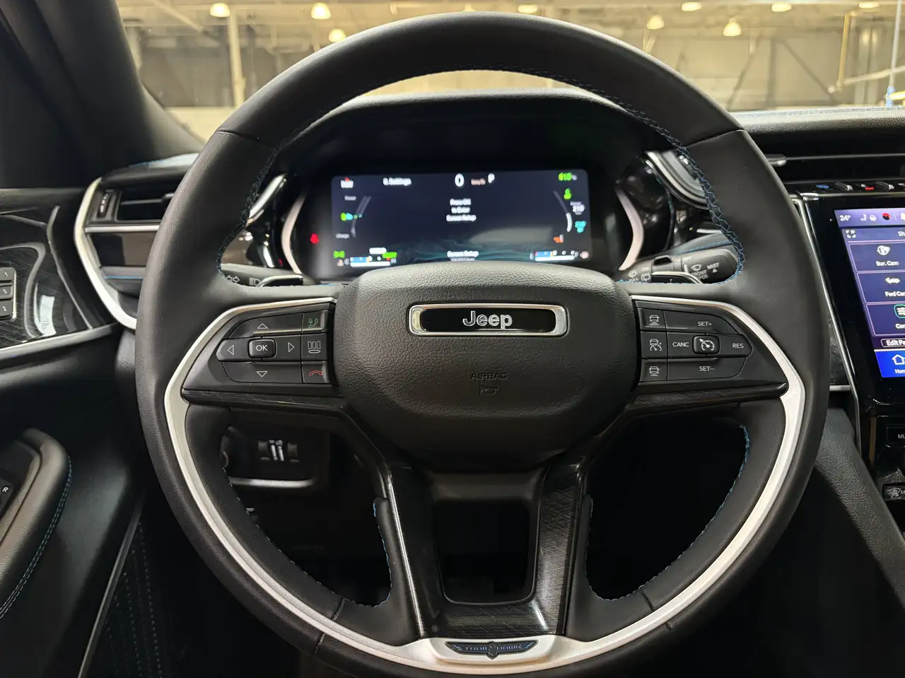 Jeep Grand Cherokee - Image 9
