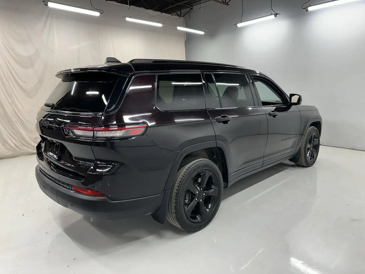 Jeep Grand Cherokee - Image 7