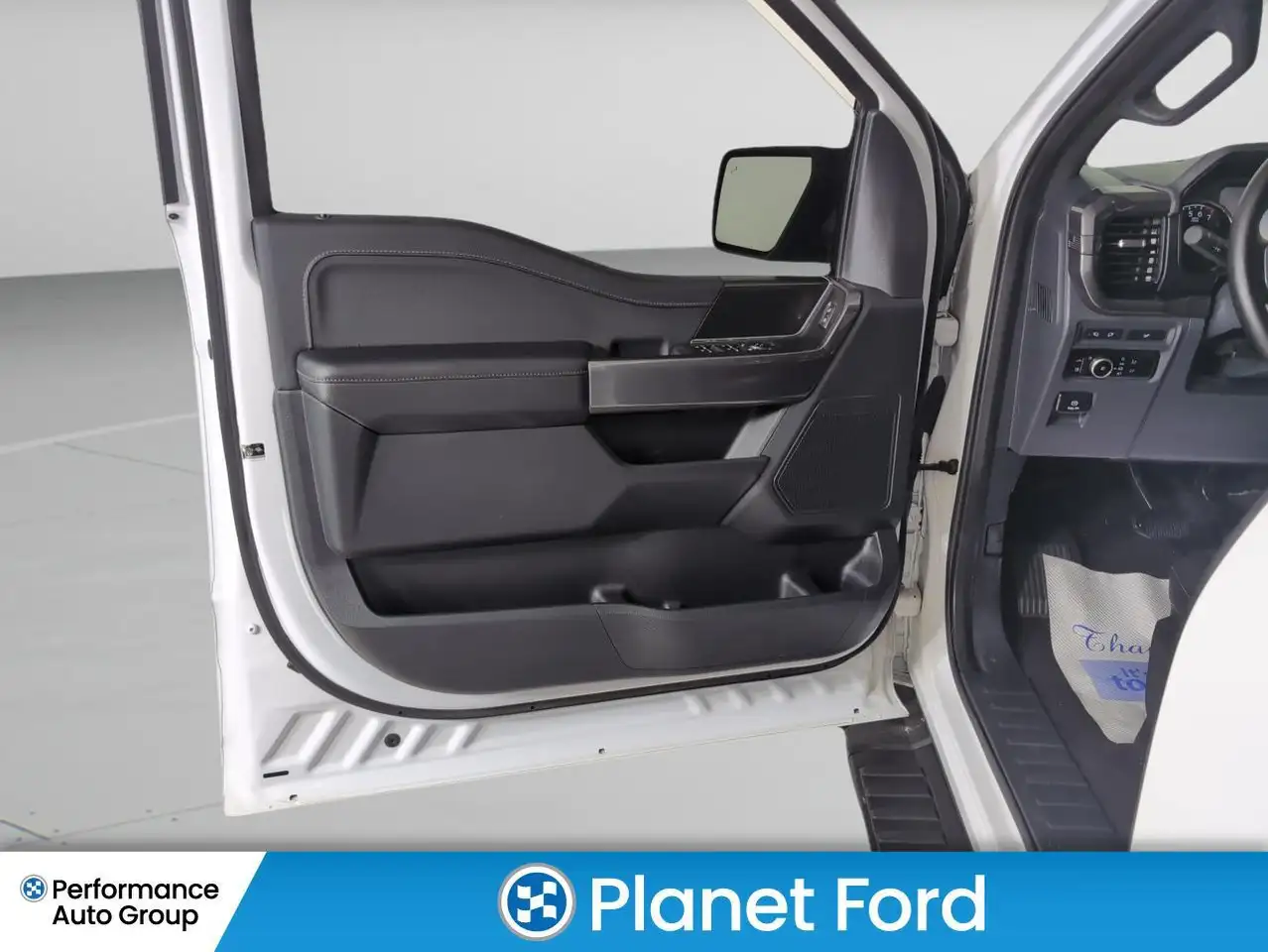 Ford F-150 - Image 11