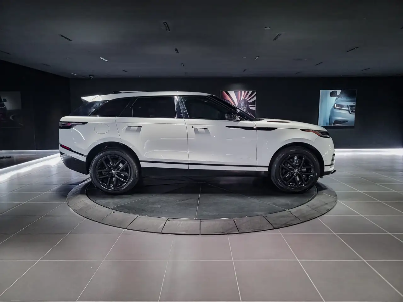 Land Rover Range Rover Velar - Image 4