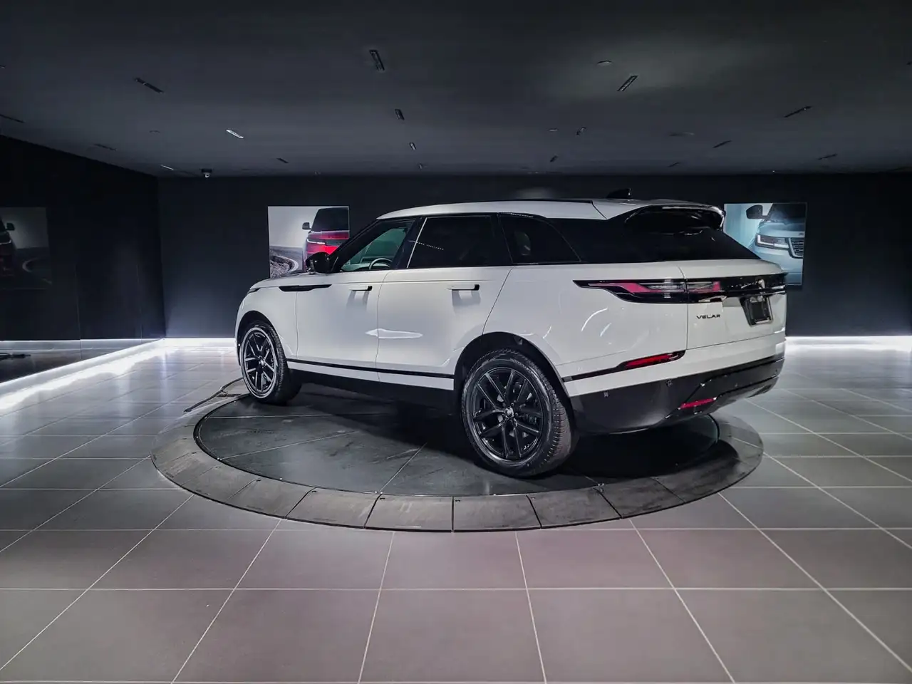 Land Rover Range Rover Velar - Image 7