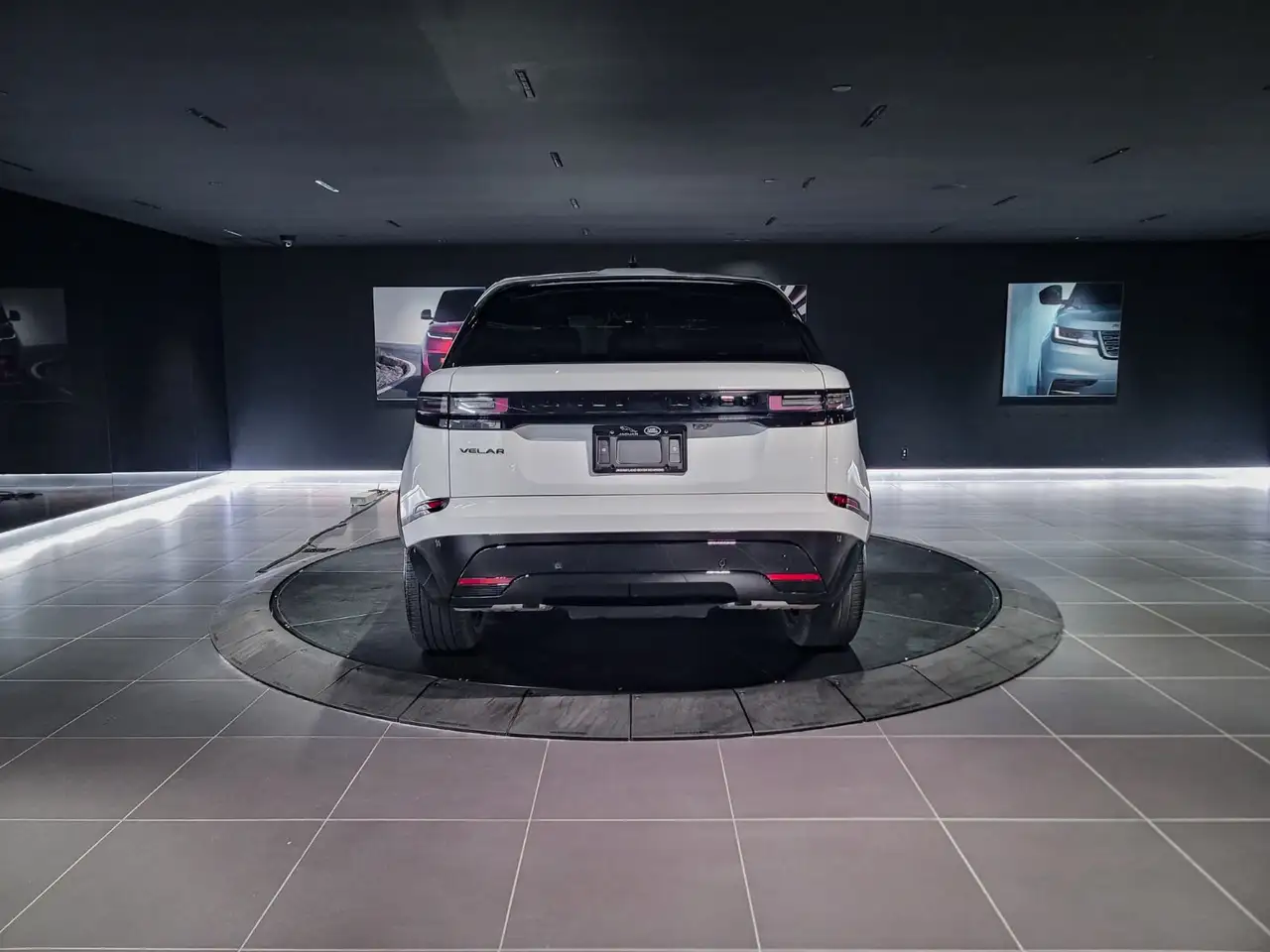 Land Rover Range Rover Velar - Image 6