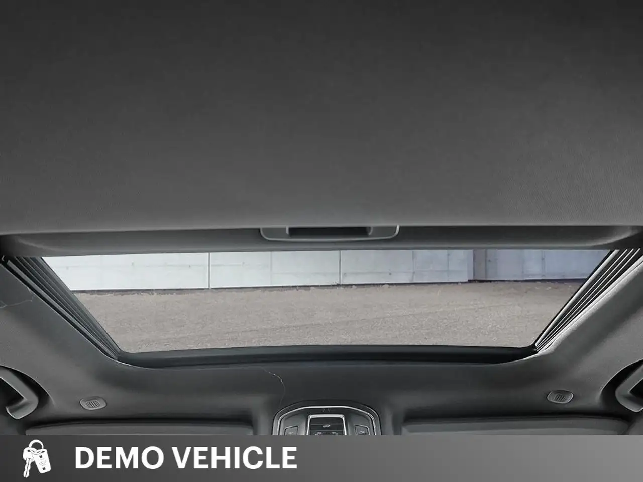 Jeep Grand Cherokee - Image 25