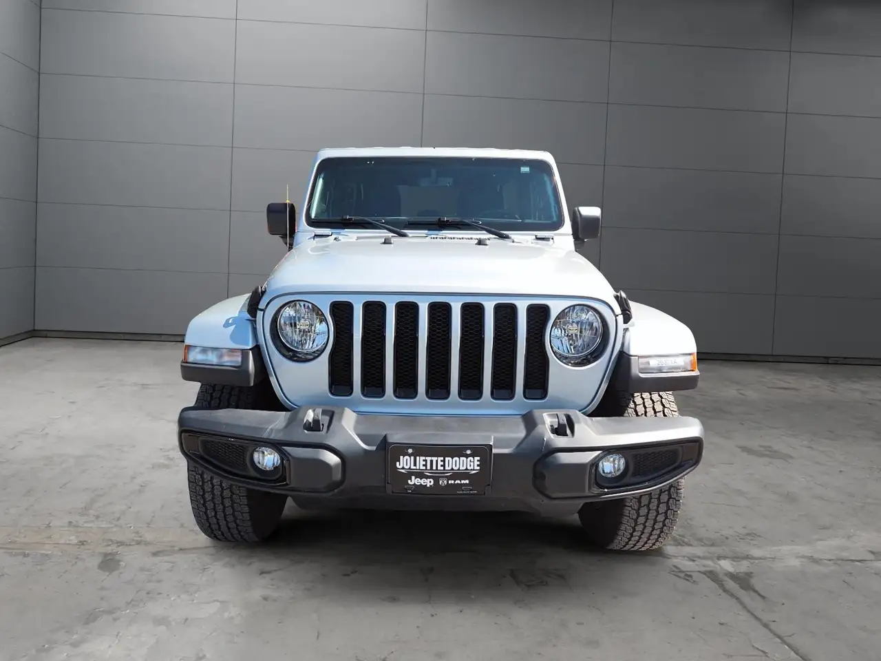 Jeep Wrangler - Image 2