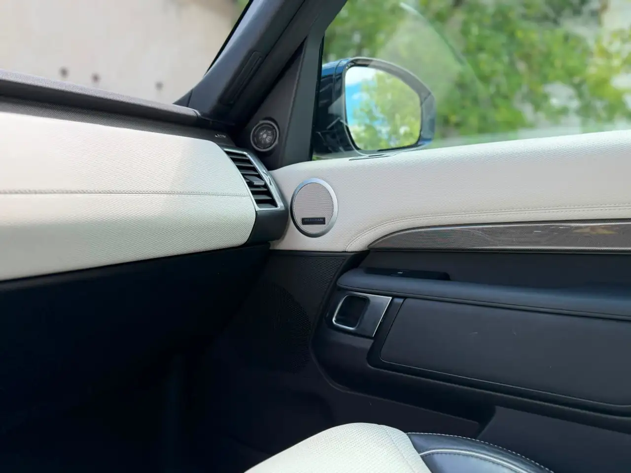 Land Rover Discovery - Image 20