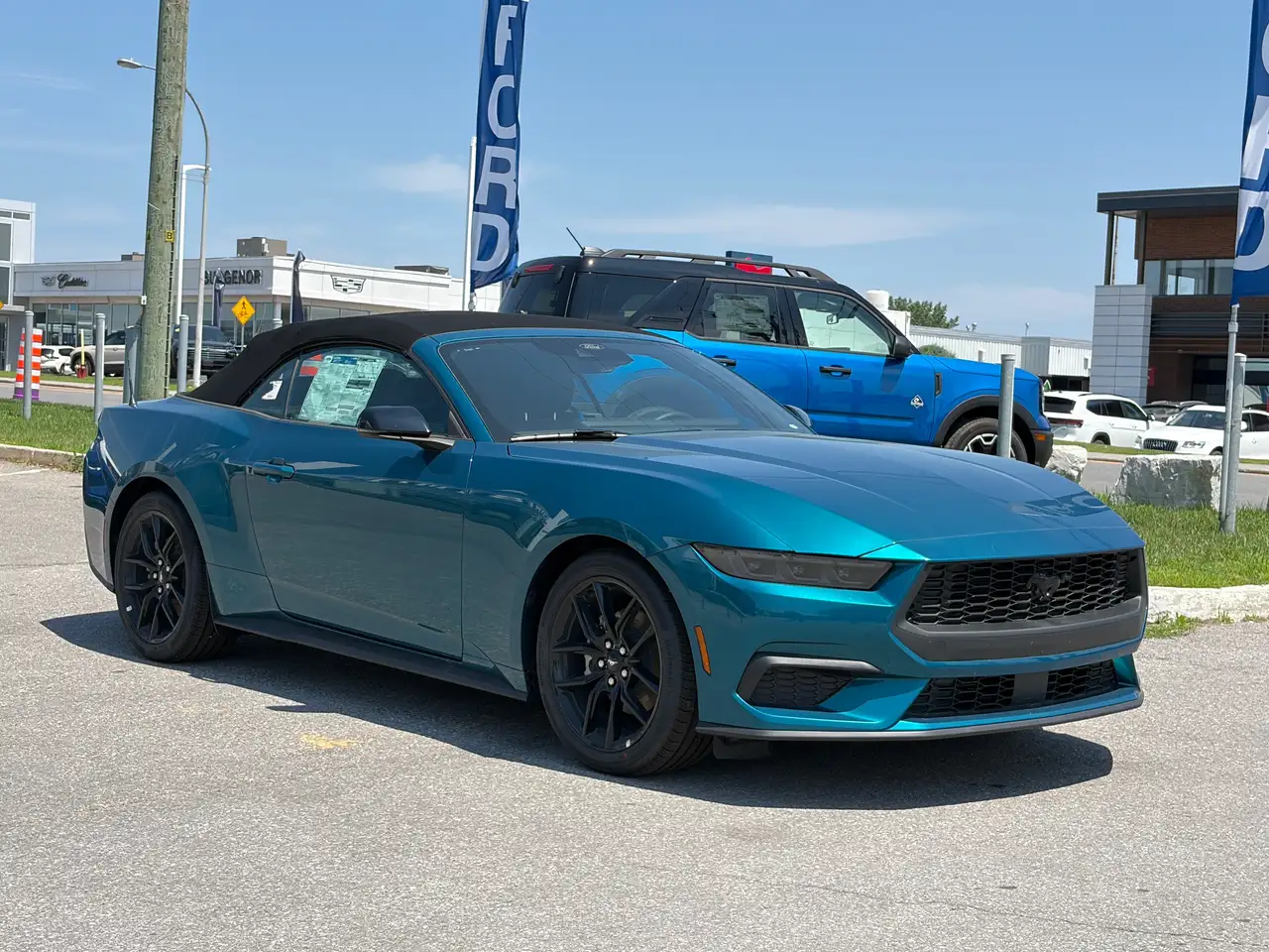 Ford Mustang - Image 8