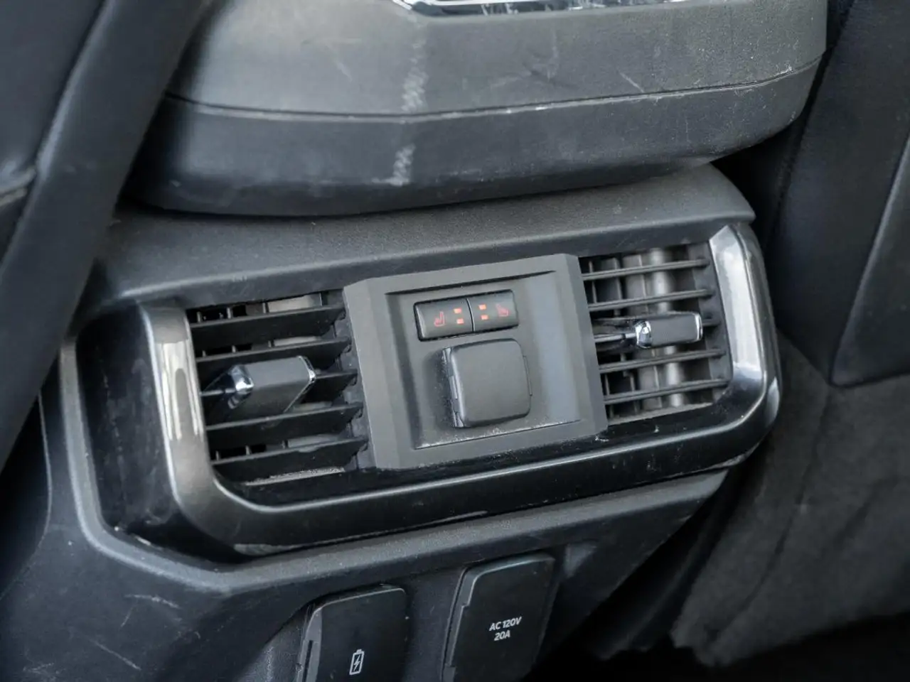 Ford F-150 - Image 30