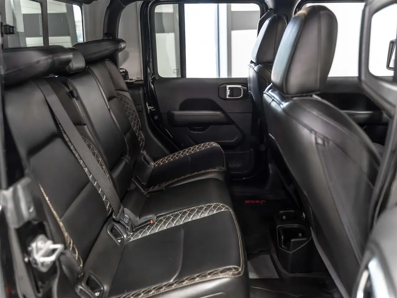 Jeep Gladiator - Image 12