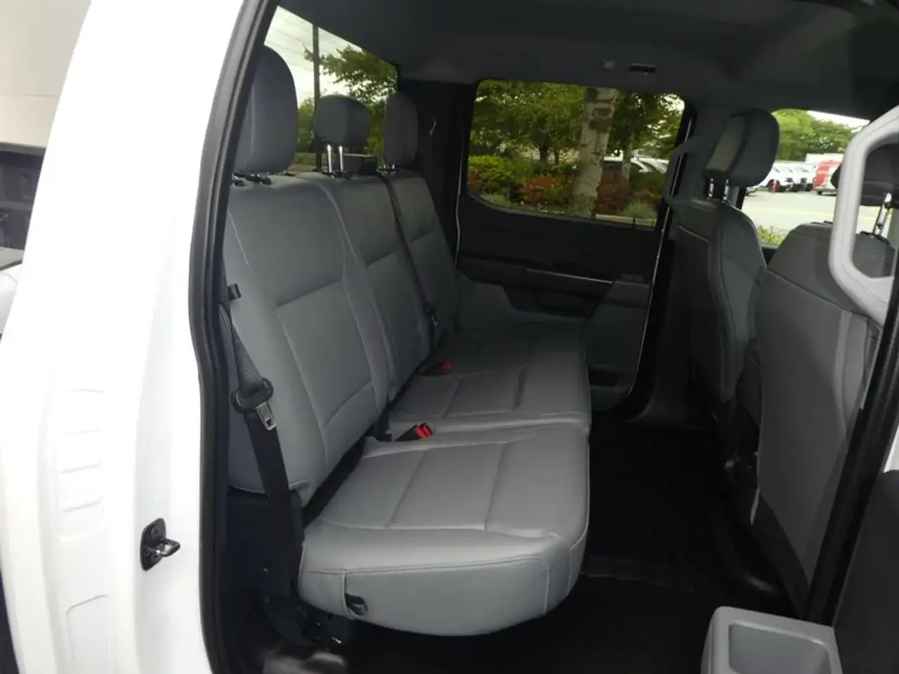 Ford F-150 - Image 22