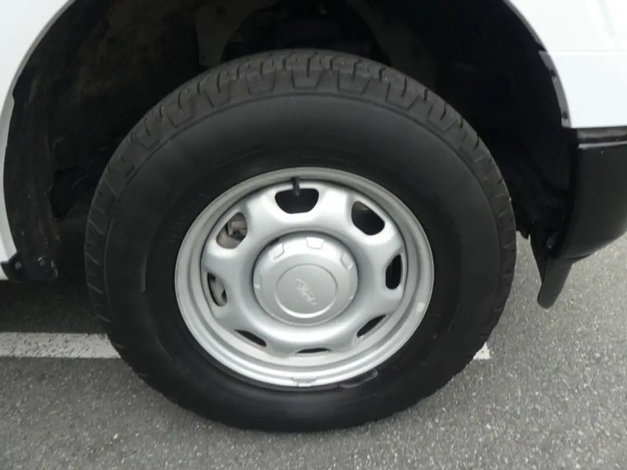 Ford F-150 - Image 24