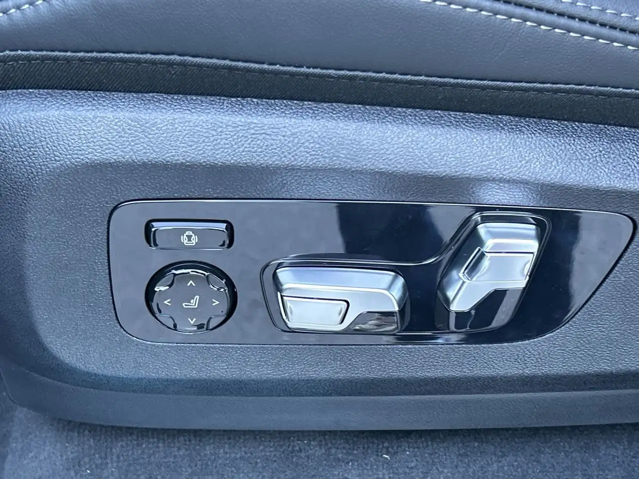 BMW X7 - Image 20