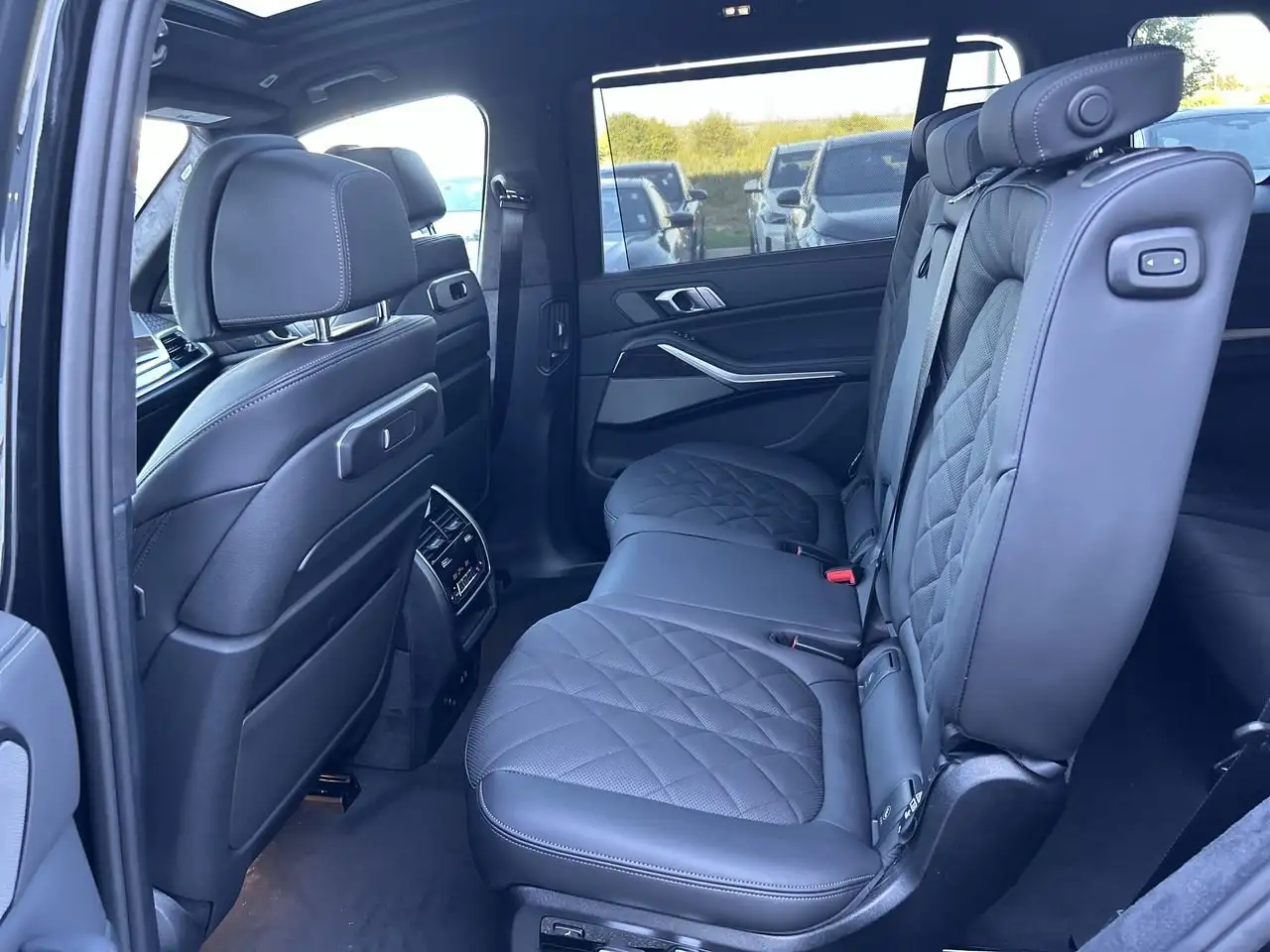 BMW X7 - Image 31