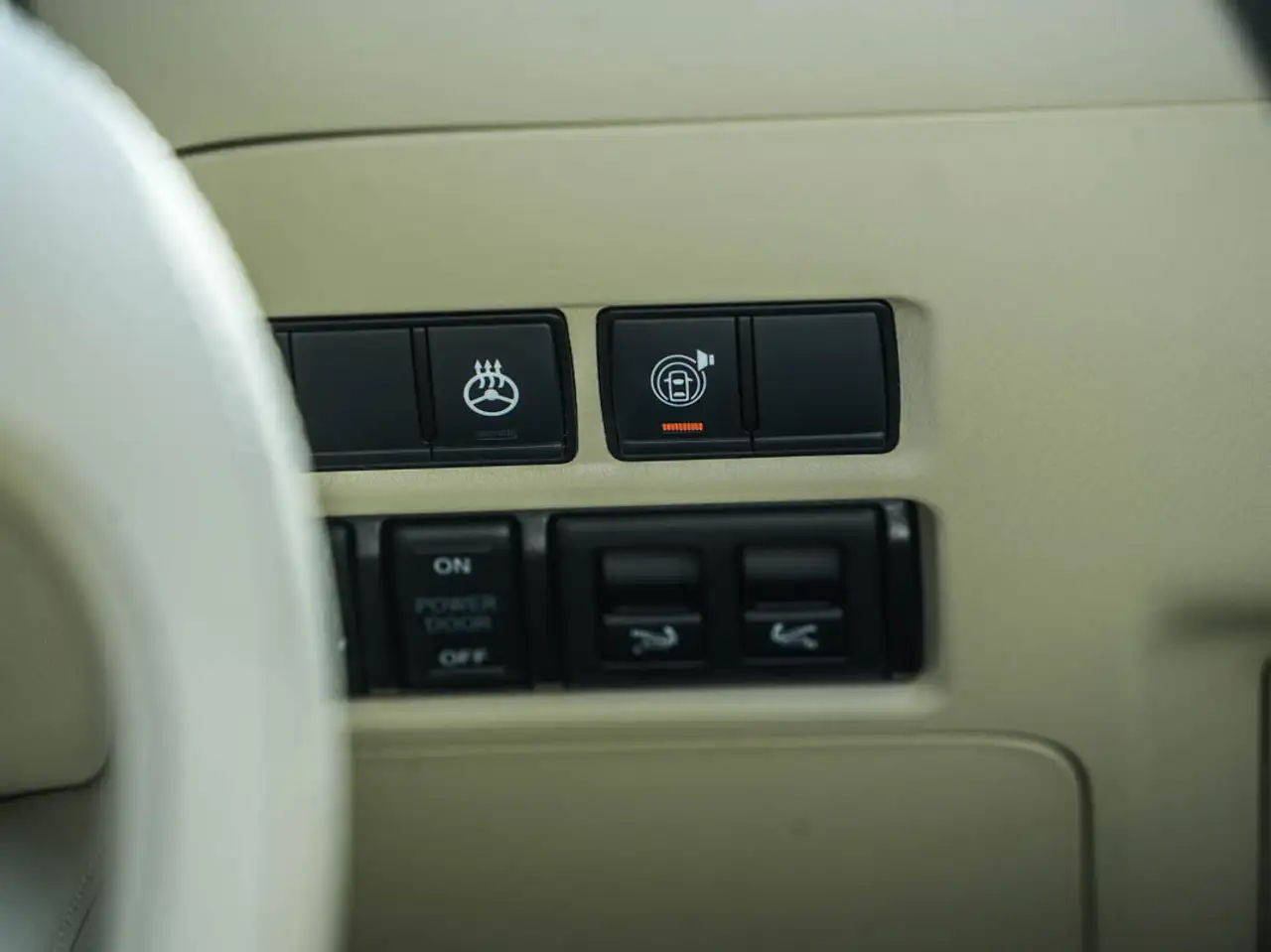 Infiniti QX80 - Image 29