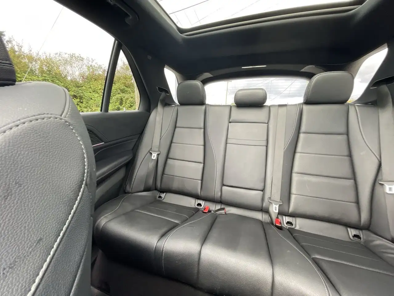 Mercedes-Benz GLE - Image 23