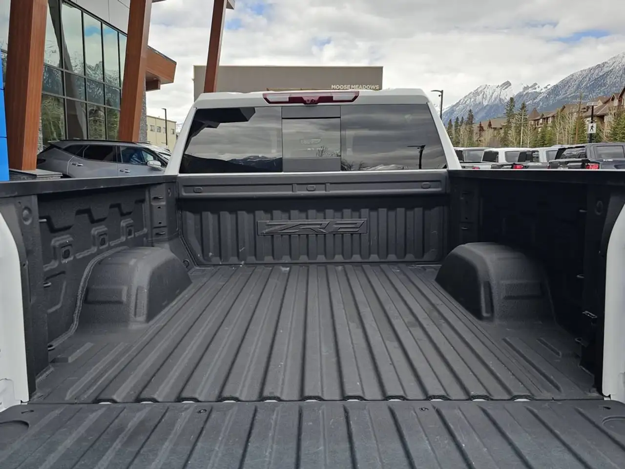 Chevrolet Silverado 1500 - Image 24