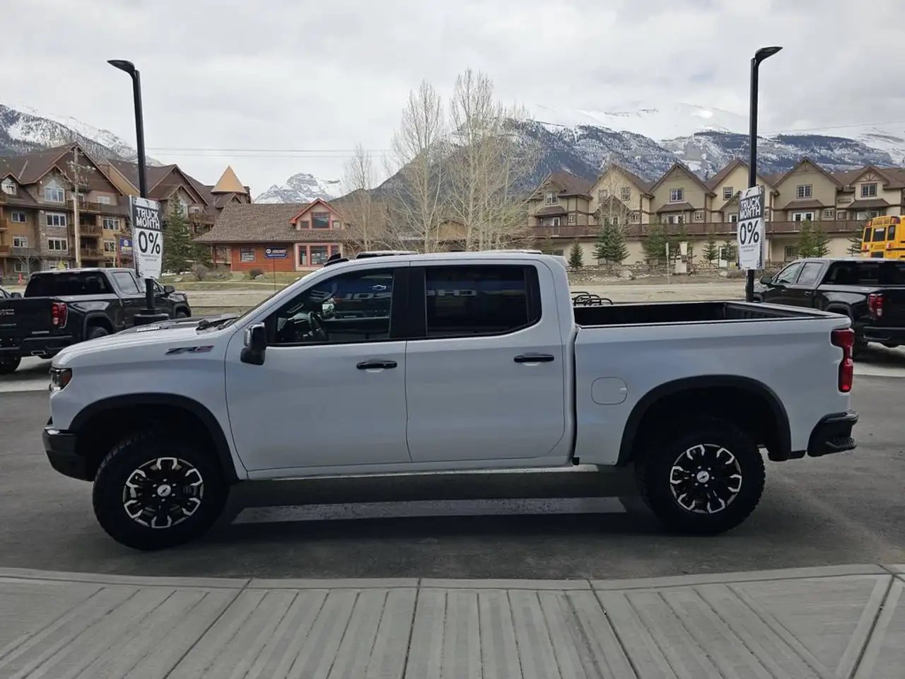 Chevrolet Silverado 1500 - Image 5