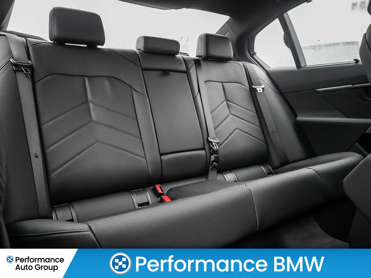 BMW 5 Series - Image 15