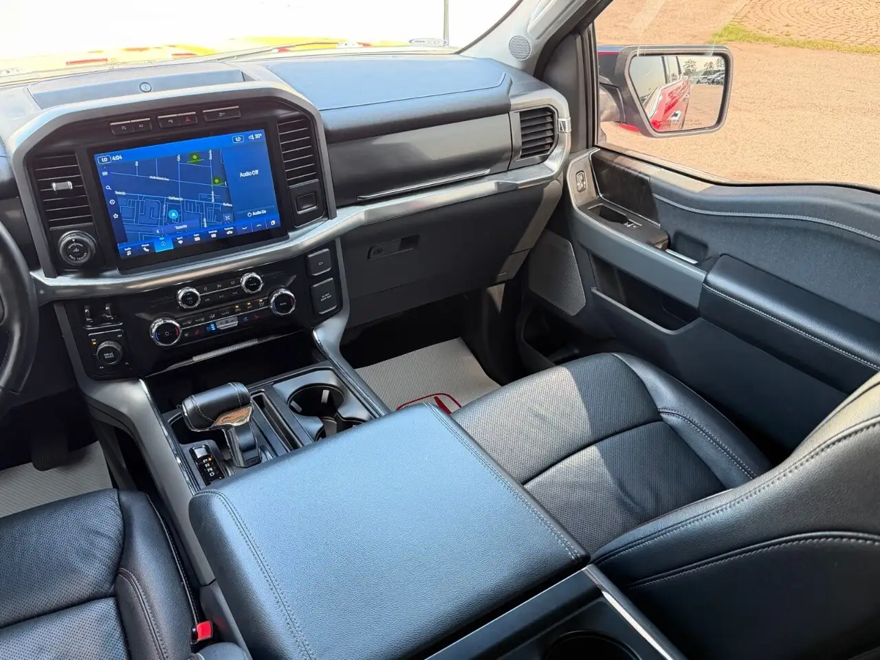 Ford F-150 - Image 18