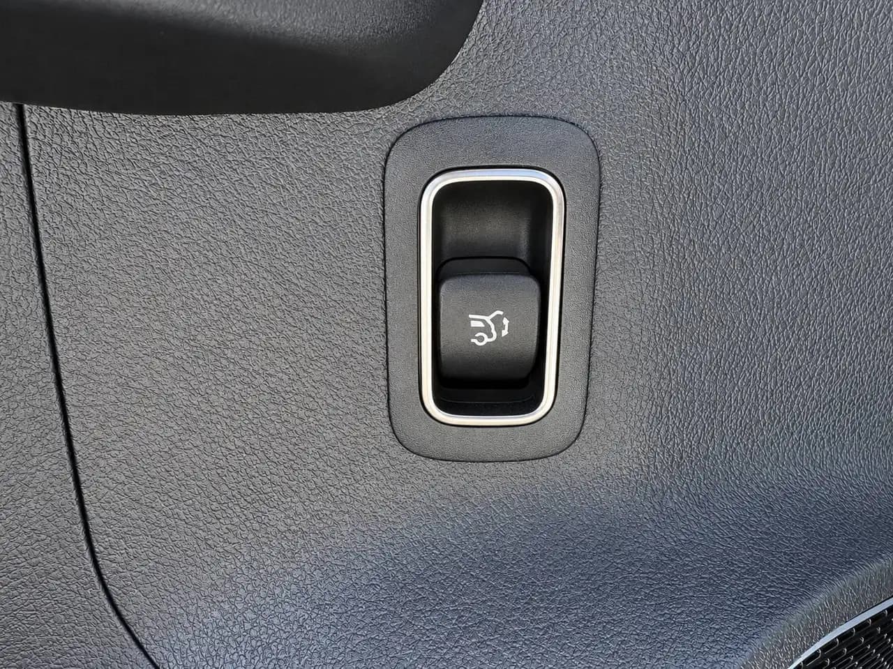Mercedes-Benz GLA - Image 23