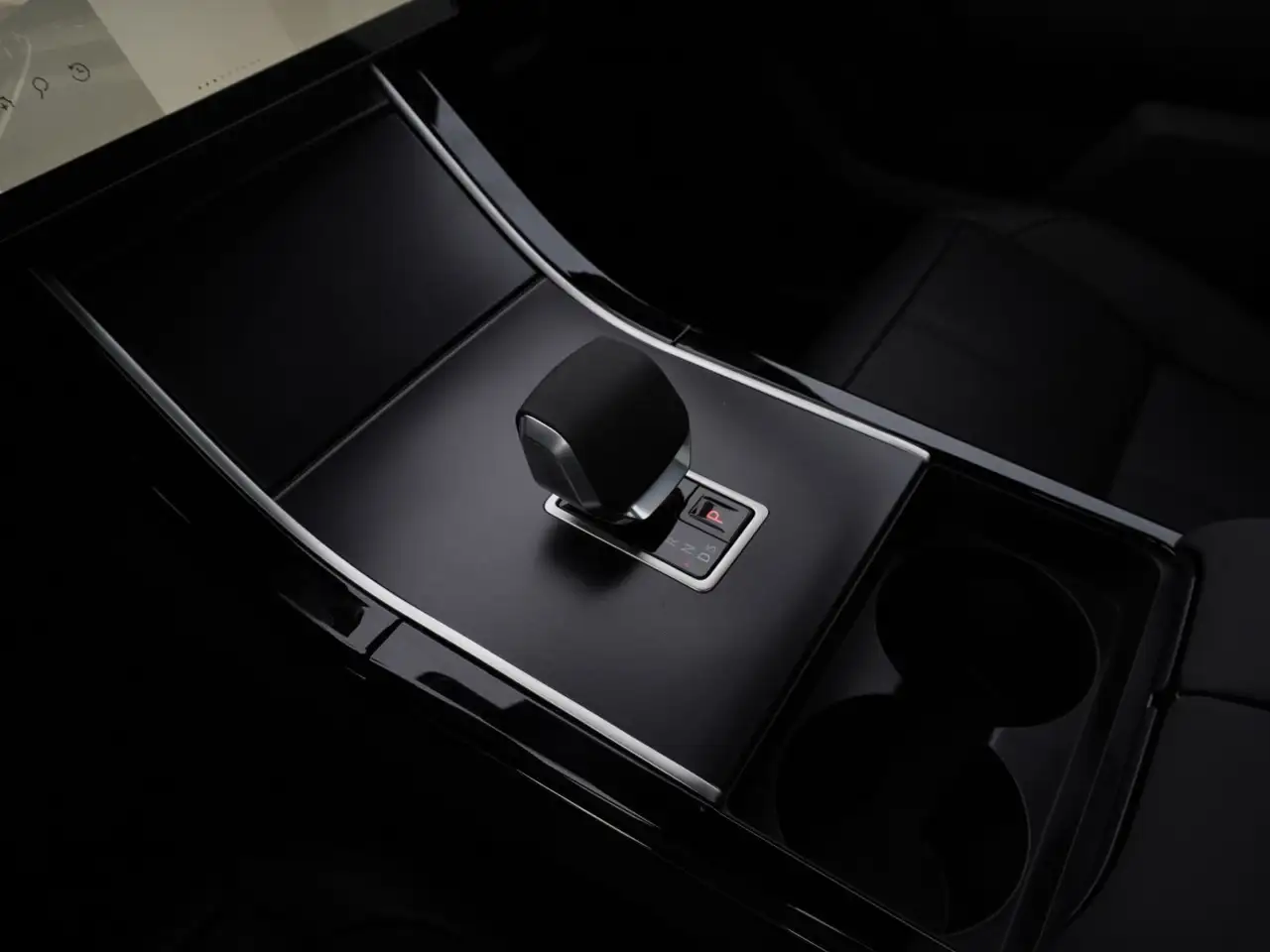 Land Rover Range Rover Velar - Image 19