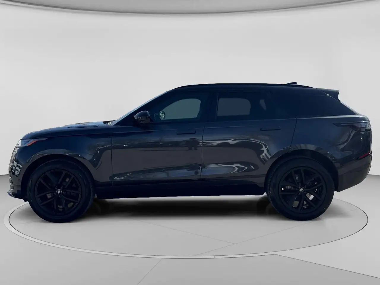 Land Rover Range Rover Velar - Image 2
